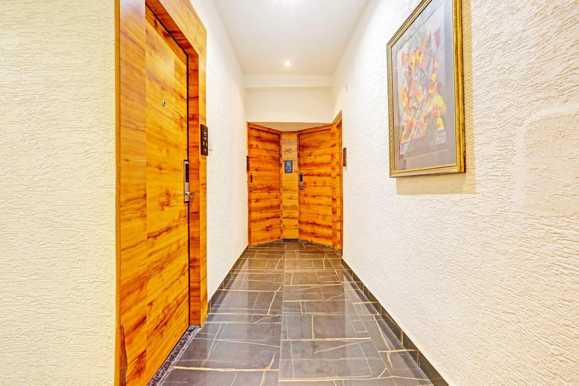Super Townhouse Cantonment Varanasi Formerly Sarin Inn المظهر الخارجي الصورة