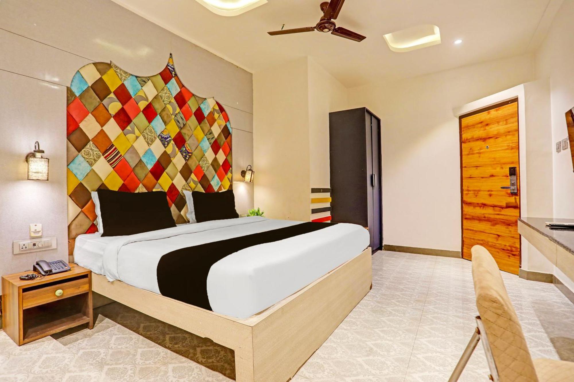 Super Townhouse Cantonment Varanasi Formerly Sarin Inn المظهر الخارجي الصورة